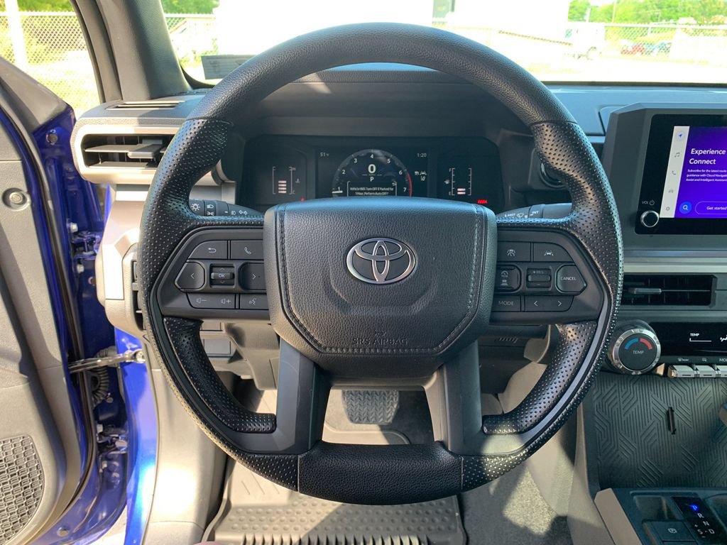 Used 2025 Toyota Tacoma SR5 AWD/4WD image 27