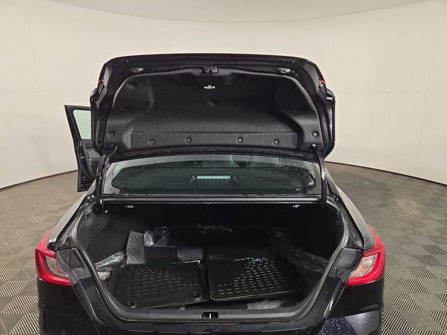 Used 2025 Toyota Camry LE image 30