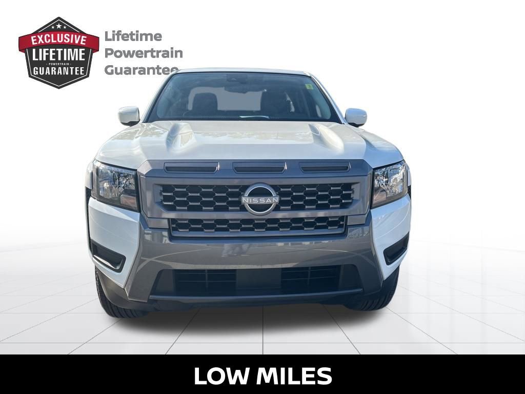 Certified 2025 Nissan Frontier SV image 9