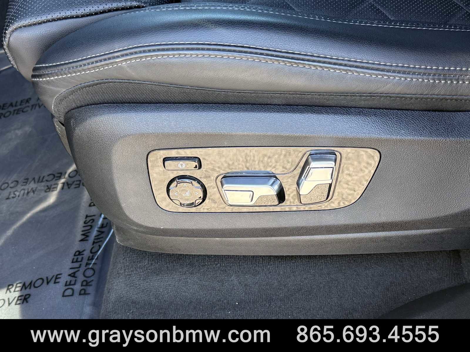 Used 2024 BMW X5 xDrive50e image 11