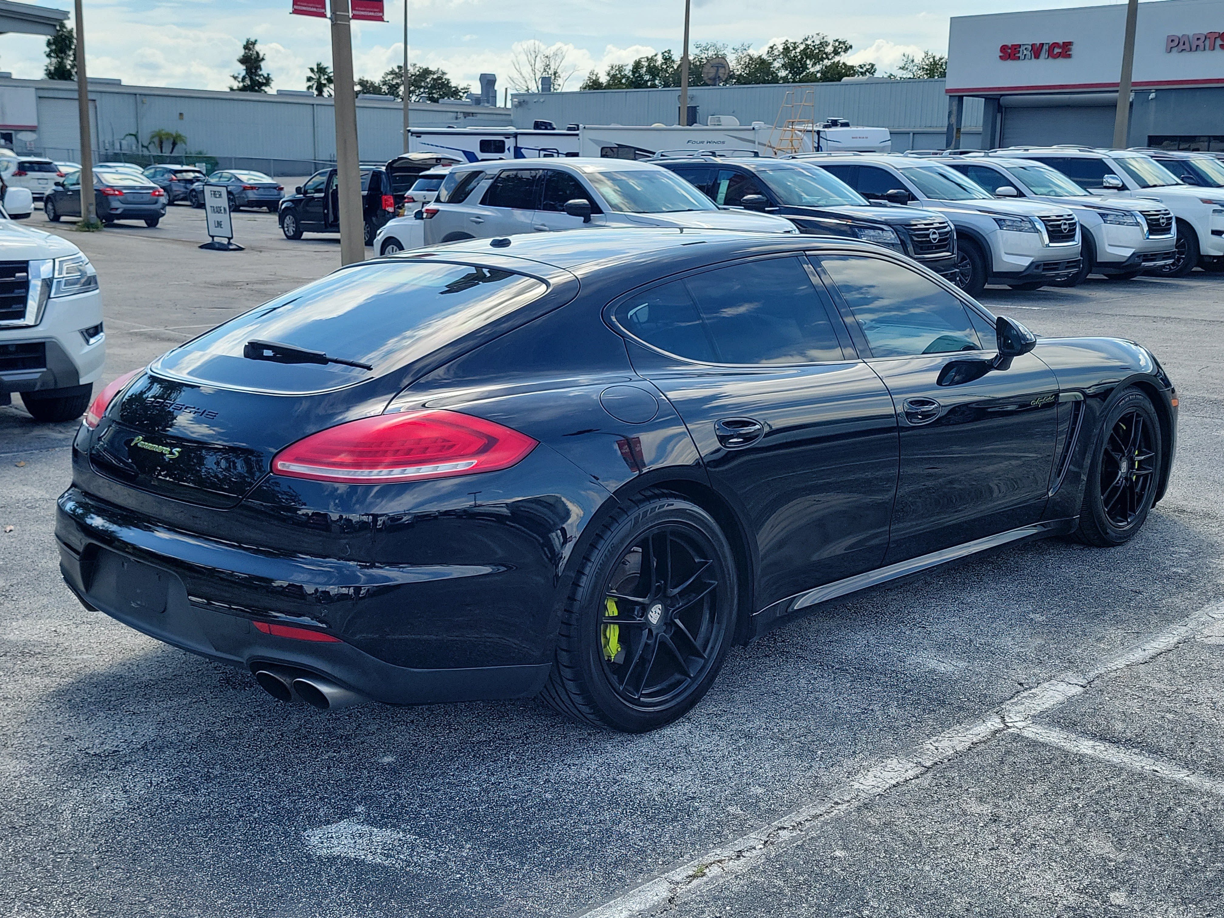 Used 2015 Porsche Panamera S RWD image 4