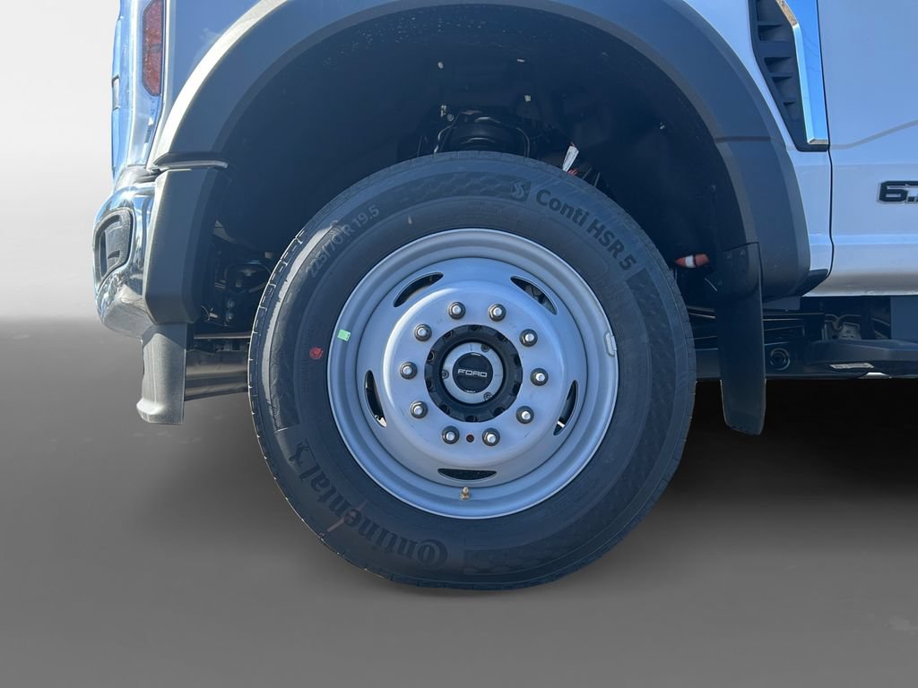 New 2026 Ford F550 4x4 Regular Cab Super Duty image 15