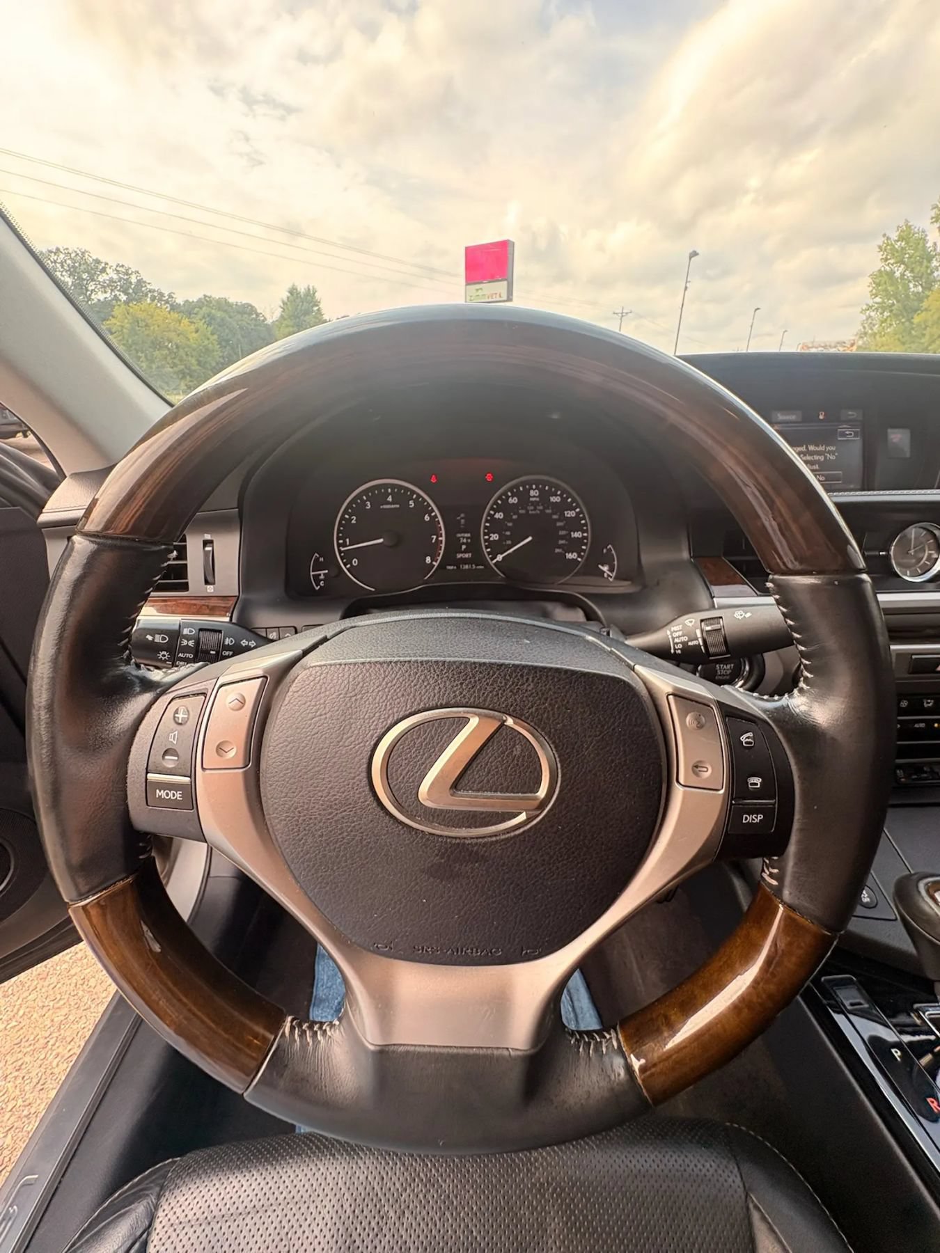Used 2015 Lexus ES 350 w/ Luxury Package FWD image 21