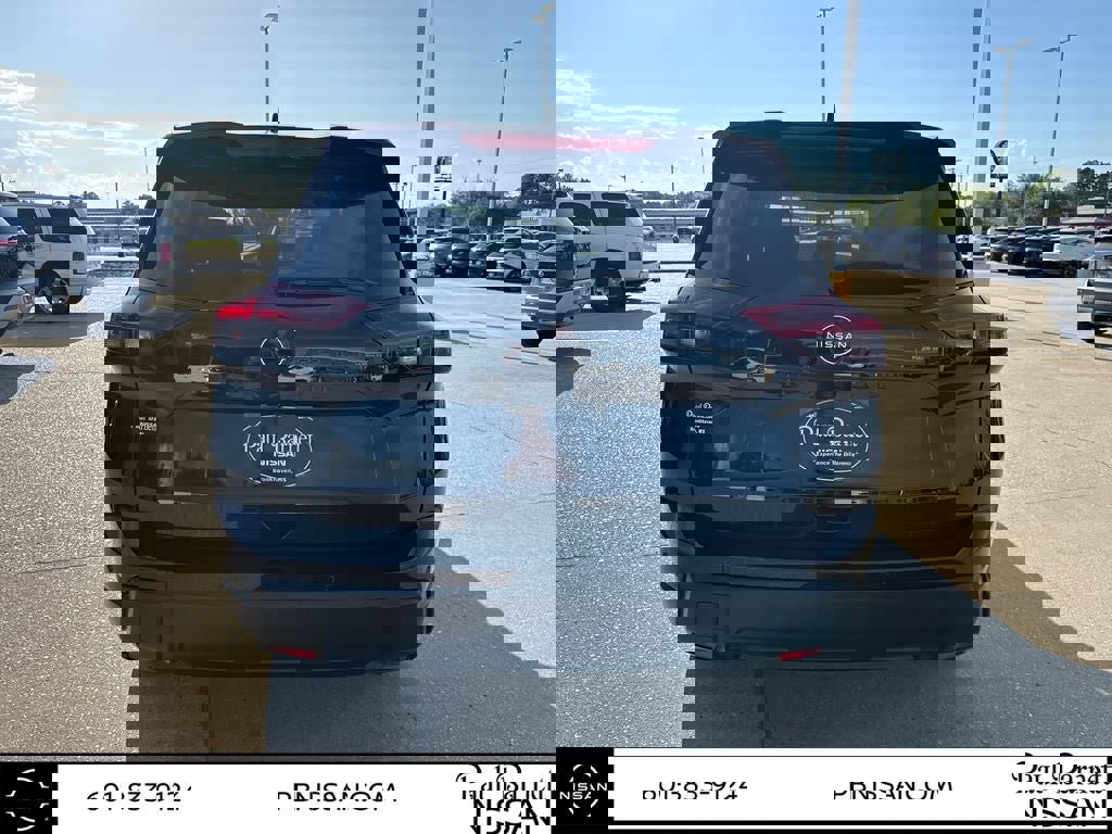 New 2026 Nissan Rogue Dark Armor image 11