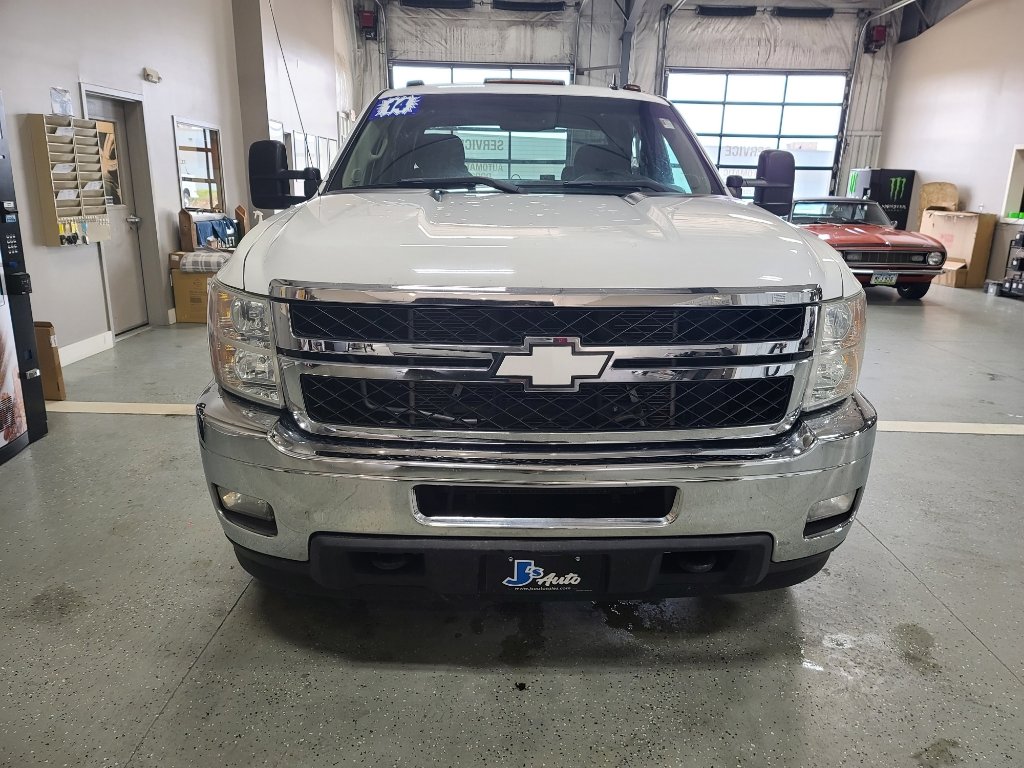 Used 2014 Chevrolet Silverado 3500 LT w/ Interior Plus Package AWD/4WD image 3