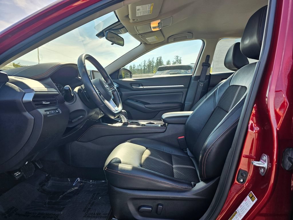 Used 2024 Nissan Altima 2.5 SR FWD image 22