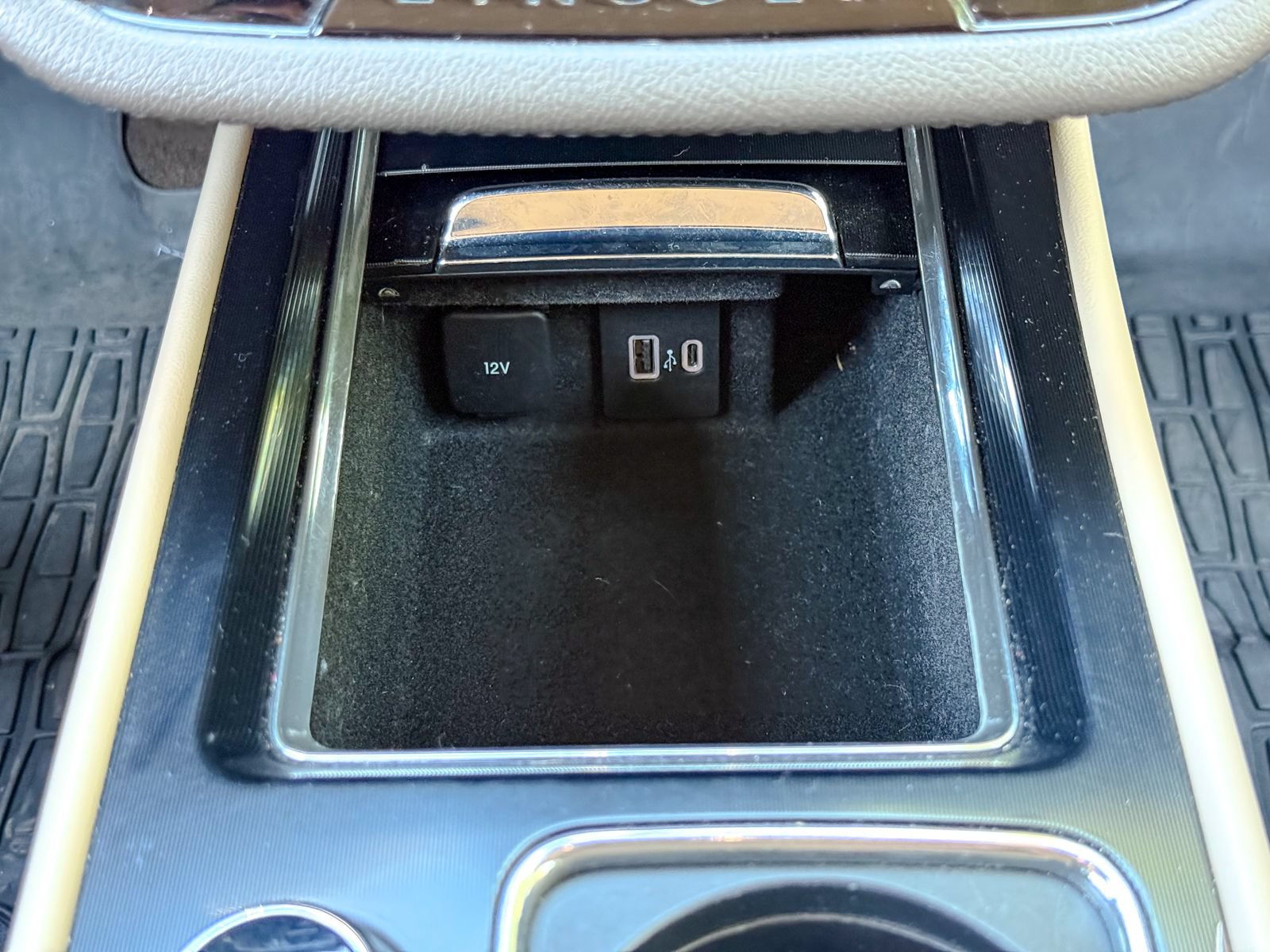 Used 2022 Lincoln Corsair Grand Touring w/ Elements Technology Bundle AWD/4WD image 28
