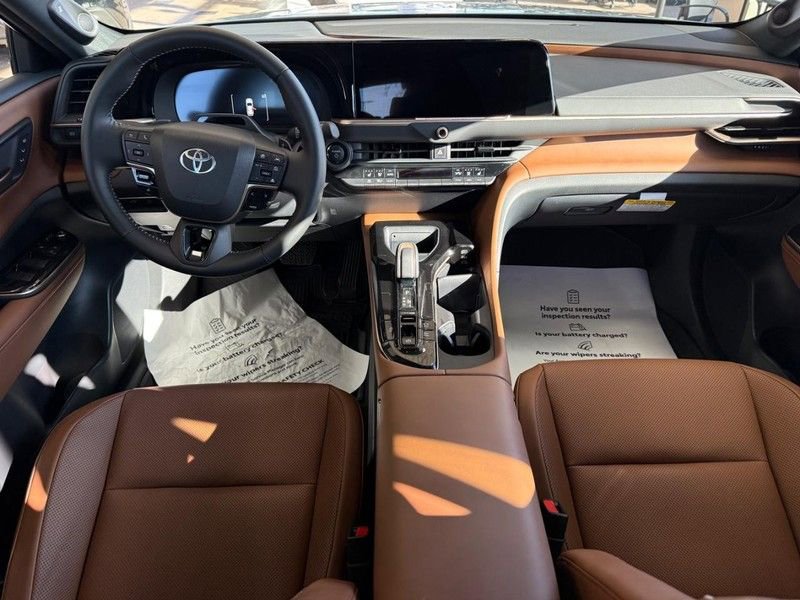Used 2026 Toyota Crown Signia w/ Advanced Technology Package image 11