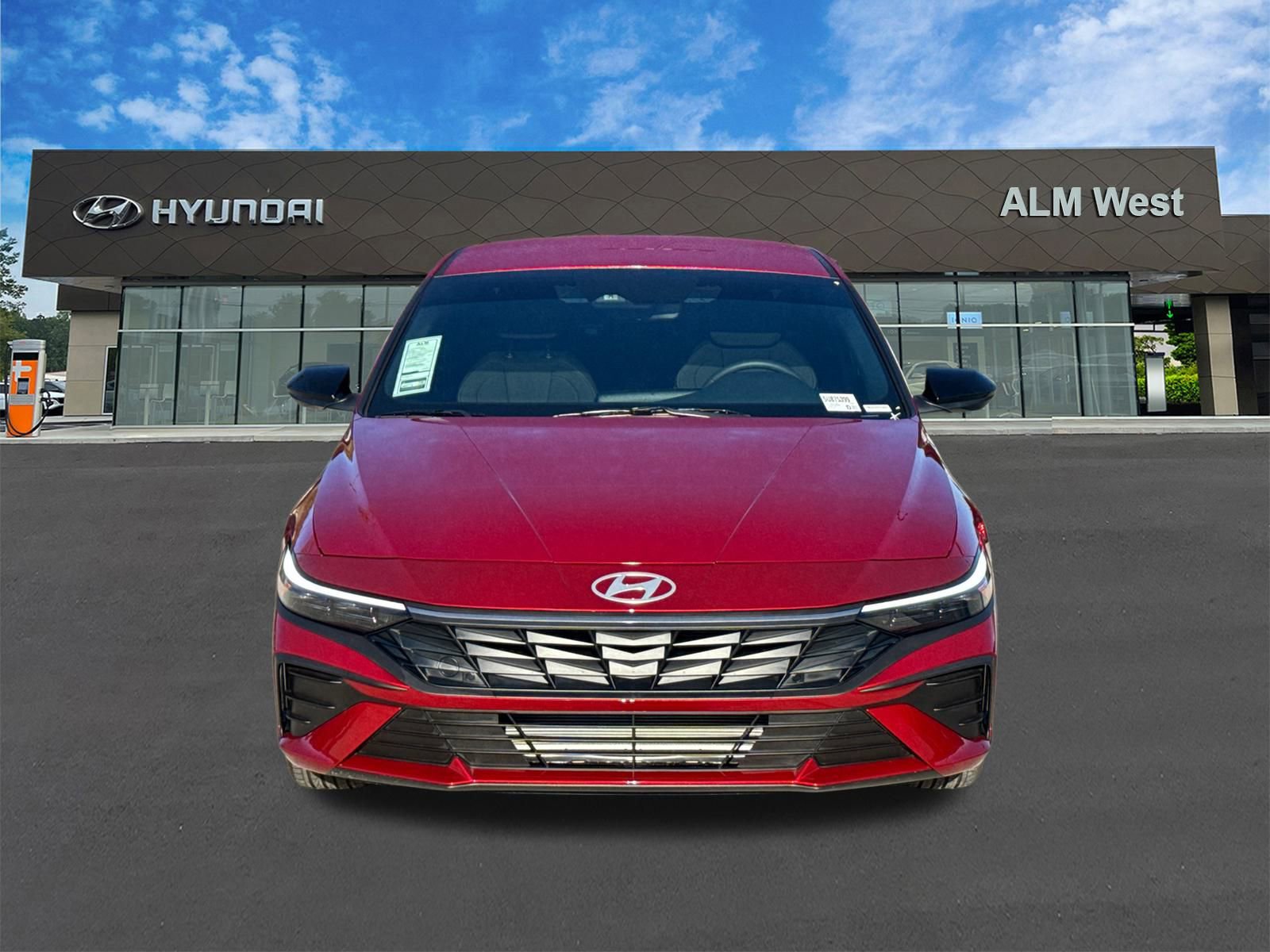 Used 2025 Hyundai Elantra Sport FWD image 2