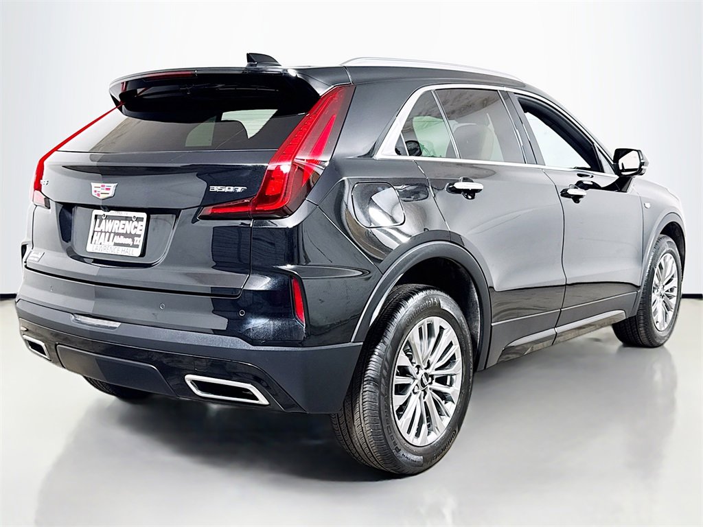Certified 2025 Cadillac XT4 Premium Luxury image 4