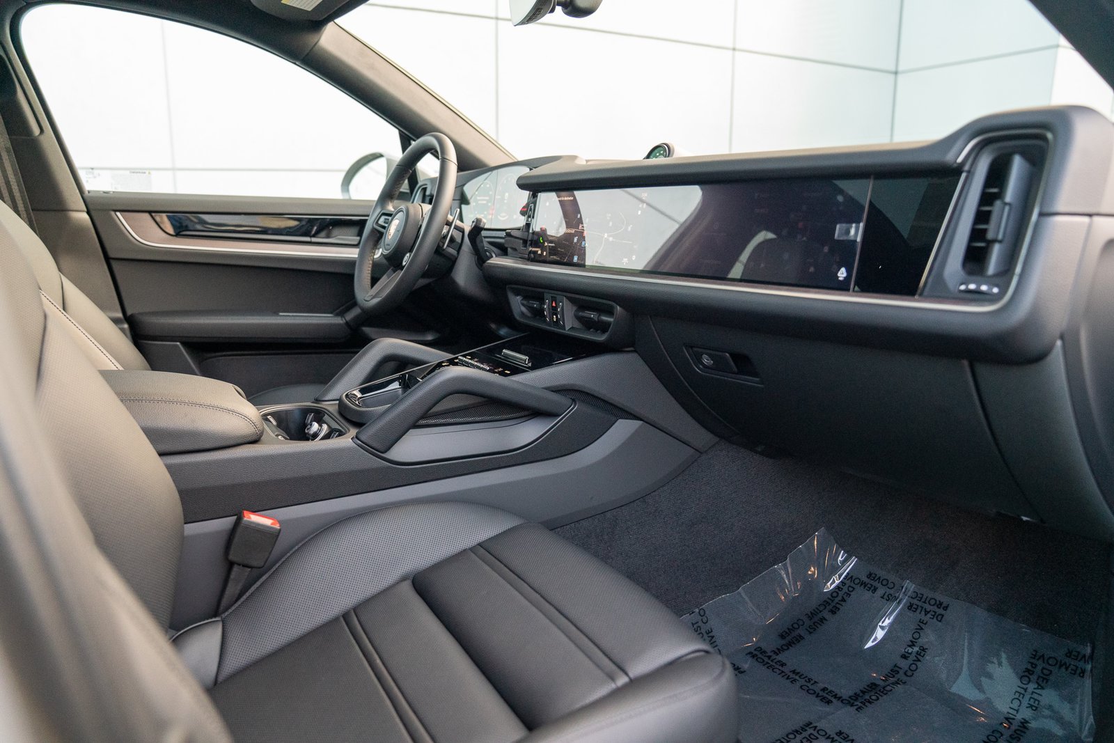 New 2026 Porsche Cayenne E-Hybrid Coupe AWD/4WD image 26