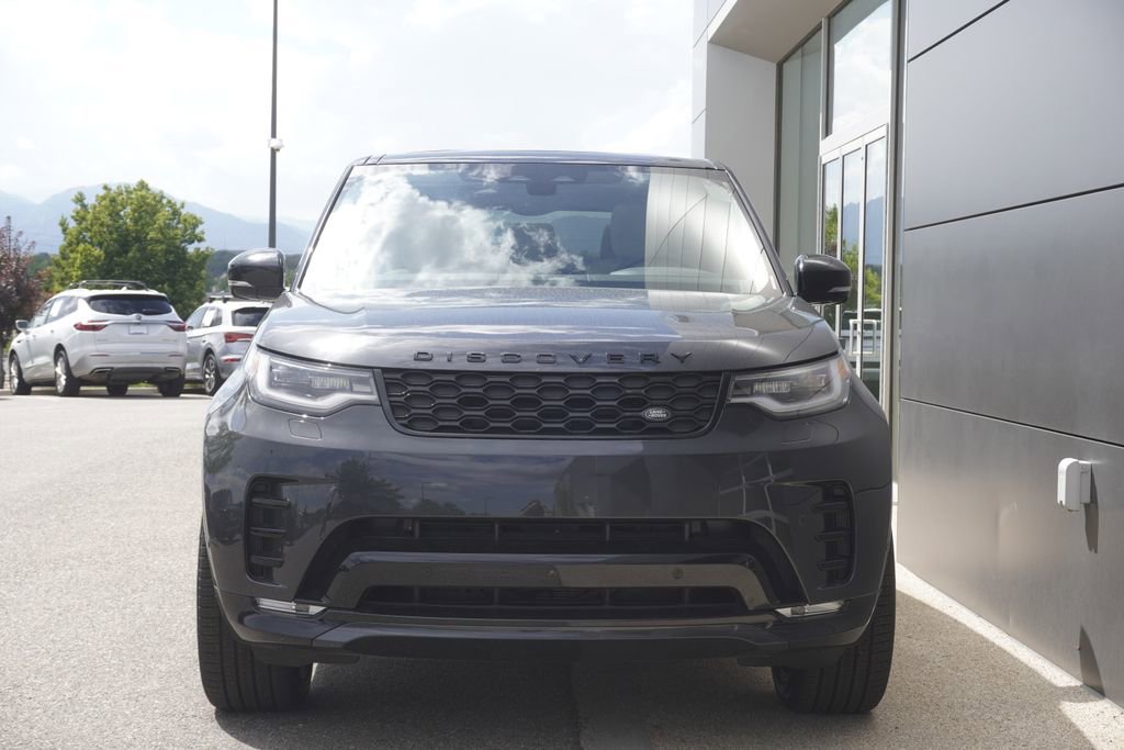 New 2025 Land Rover Discovery Dynamic SE image 5