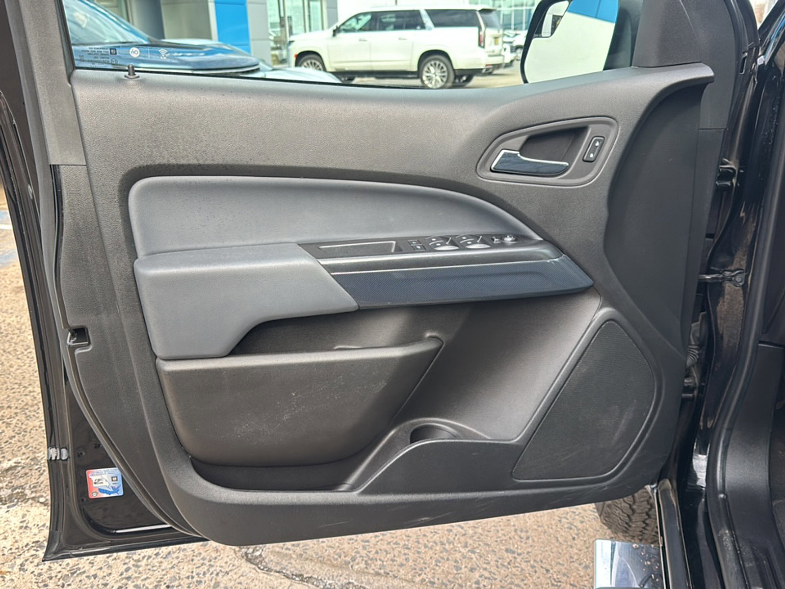 Used 2022 Chevrolet Colorado Z71 image 12