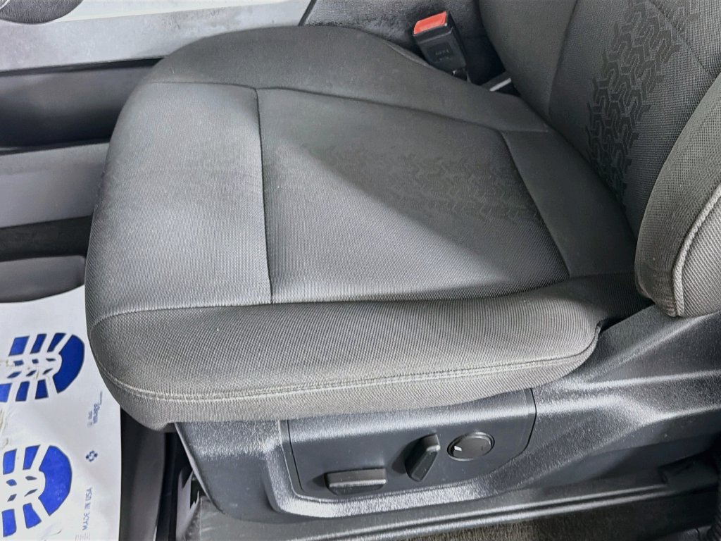Used 2019 Ford F150 XLT w/ Equipment Group 302A Luxury AWD/4WD image 18