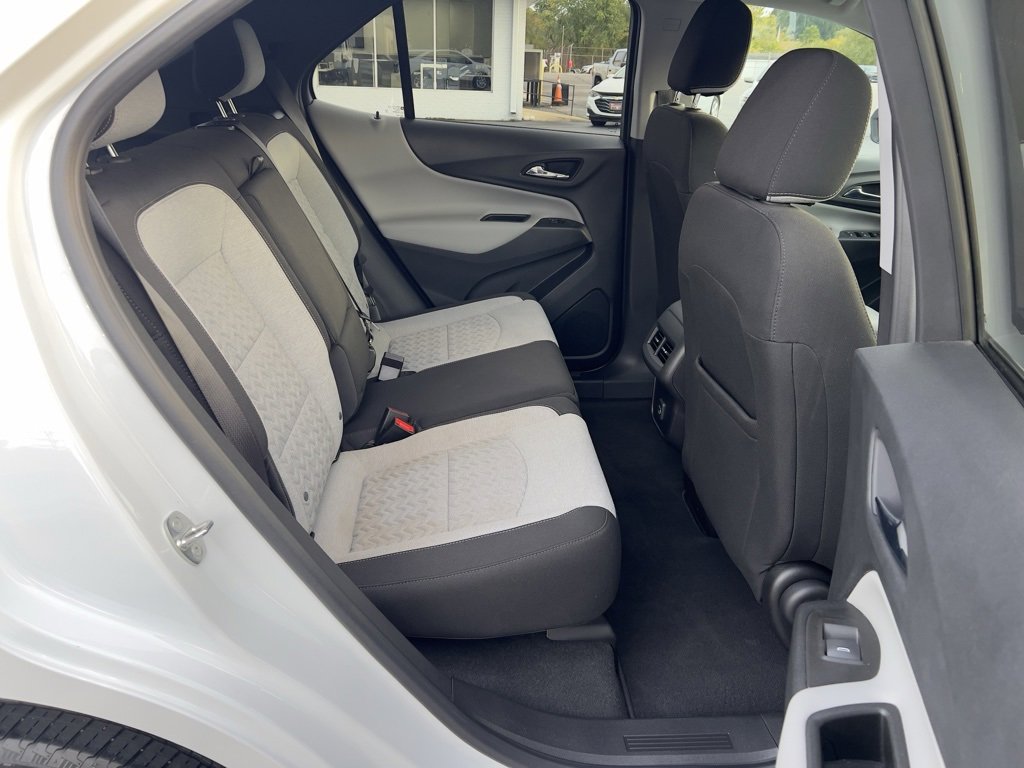Used 2022 Chevrolet Equinox LS w/ LS Convenience Package image 14