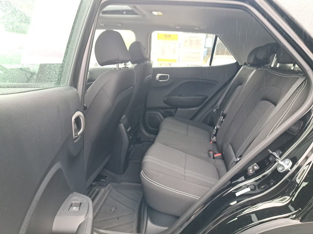 Used 2026 Hyundai Venue SEL FWD image 13