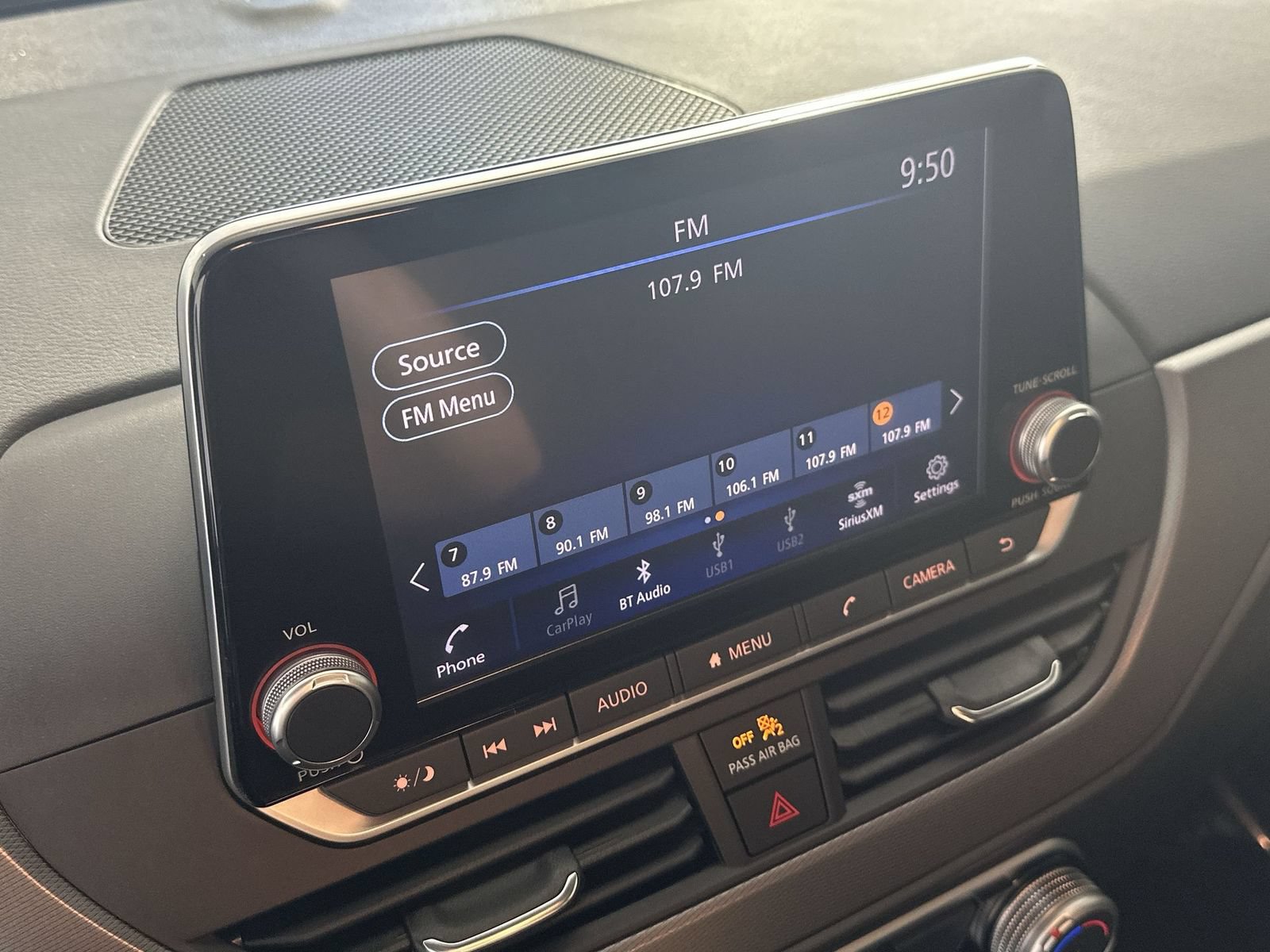 Used 2024 Nissan Altima 2.5 SR FWD image 16