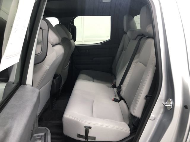 Used 2025 Toyota Tacoma SR5 AWD/4WD image 26