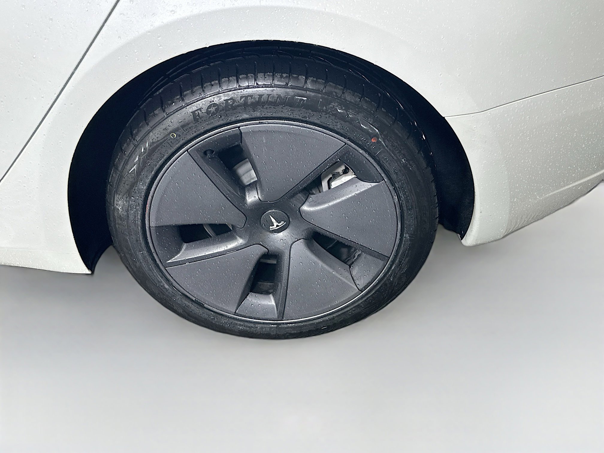 Used 2023 Tesla Model 3 Standard Range image 11