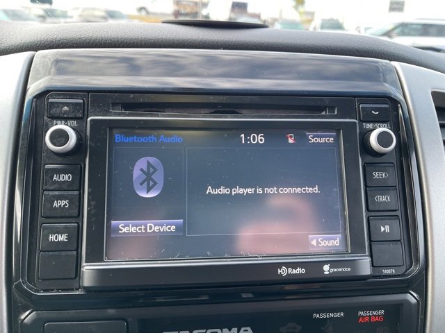 Used 2015 Toyota Tacoma 4x4 Double Cab w/ SR5 Package image 17