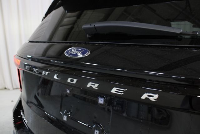 New 2026 Ford Explorer Active w/ Active Comfort Package AWD/4WD image 32