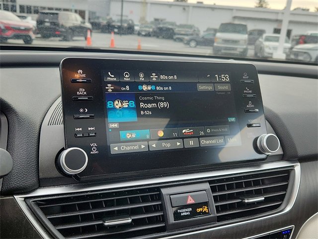 Used 2018 Honda Accord Touring image 18