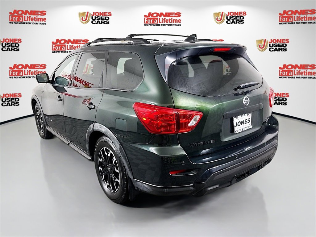Used 2020 Nissan Pathfinder SL image 2