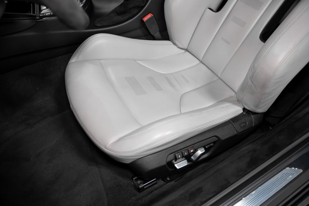 Used 2018 BMW M4 Coupe image 32