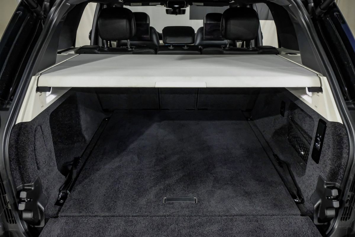 Used 2023 Land Rover Range Rover SE image 48