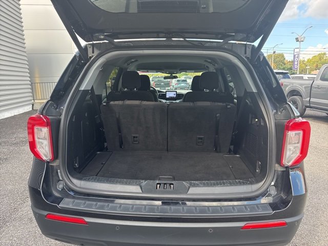 Used 2022 Ford Explorer XLT image 32