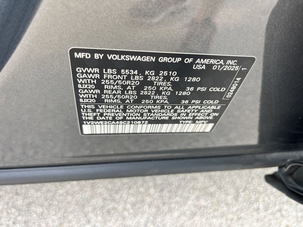 Used 2025 Volkswagen Atlas Cross Sport SE FWD image 36