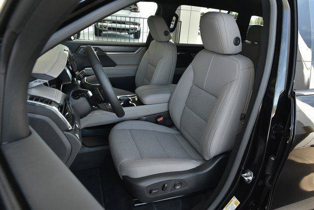 New 2026 GMC Acadia Elevation w/ Super Cruise Package FWD image 14
