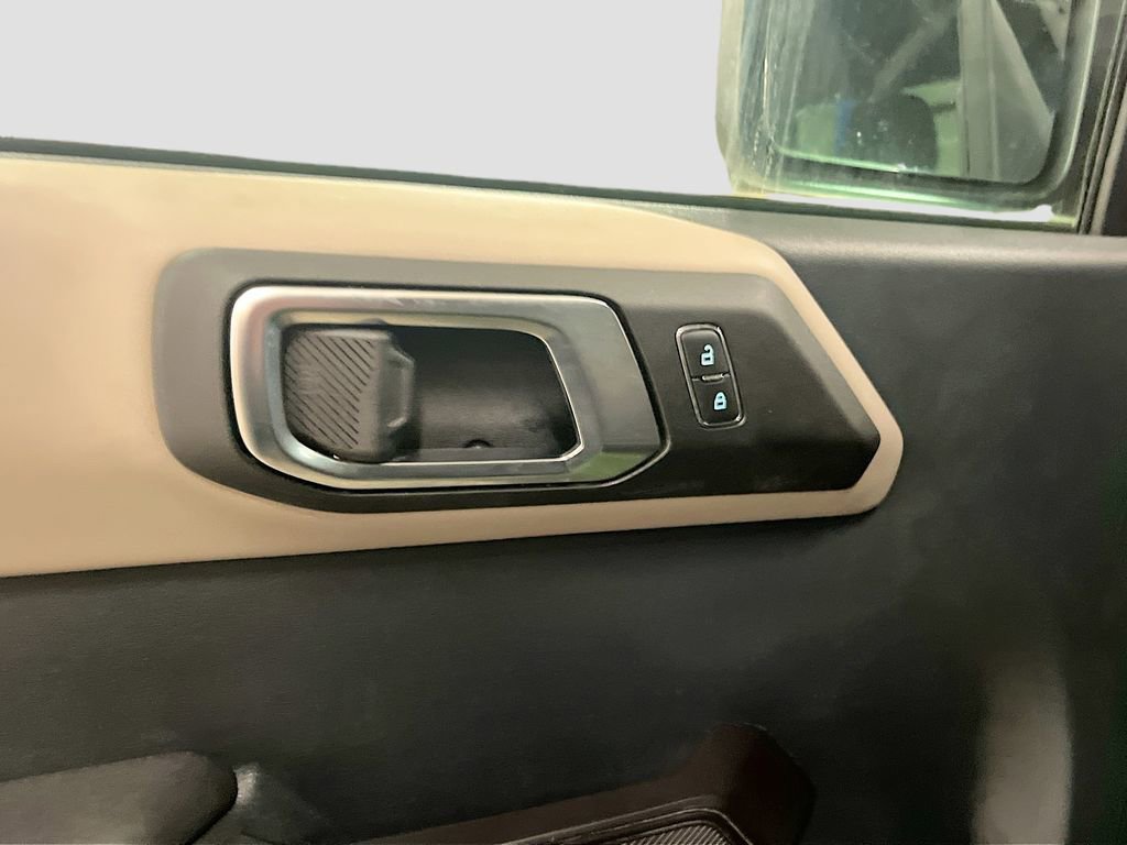 Used 2024 Ford Bronco Wildtrak image 18