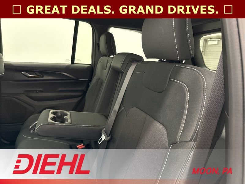New 2025 Jeep Grand Cherokee Laredo X AWD/4WD image 16