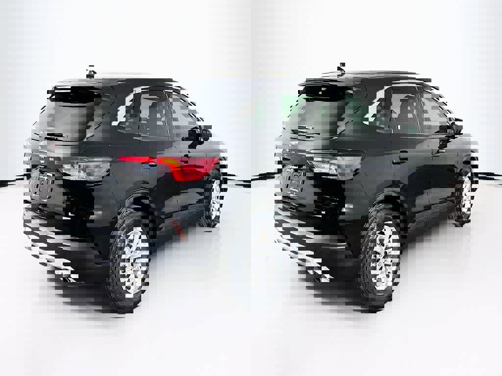 Certified 2020 Ford Escape SE image 24