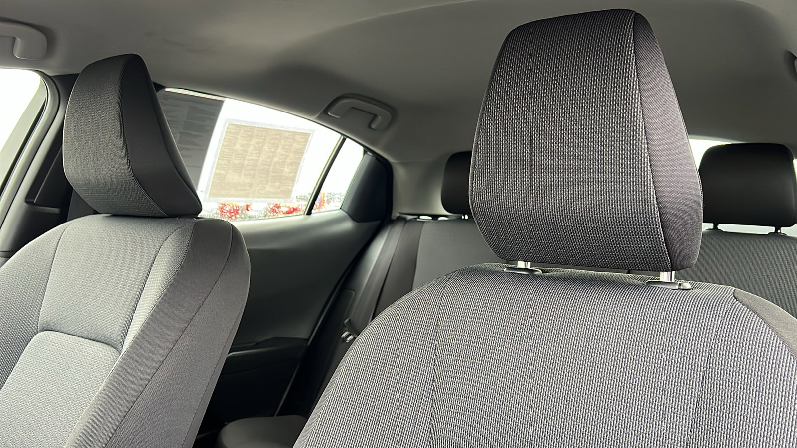 Used 2024 Toyota Prius LE image 18