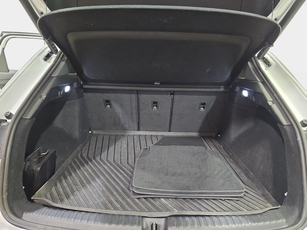 Used 2024 Audi Q4 e-tron Premium Plus w/ Premium Plus AWD/4WD image 14