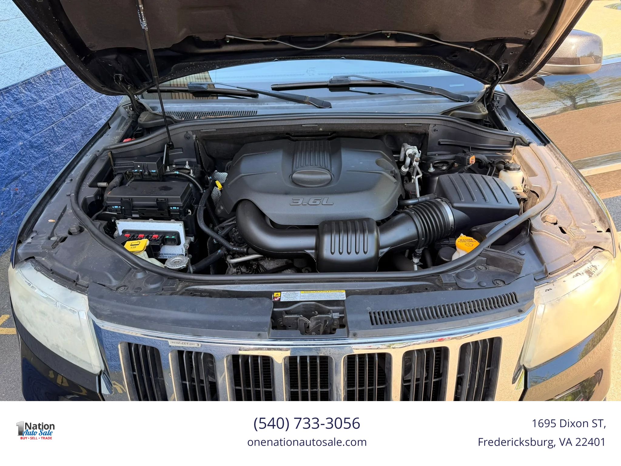 Used 2011 Jeep Grand Cherokee Laredo AWD/4WD image 19