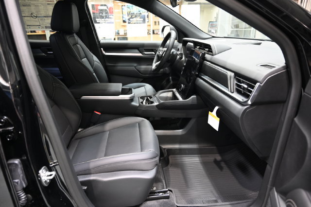 New 2027 GMC Terrain Elevation w/ Elevation Premium Package AWD/4WD image 10