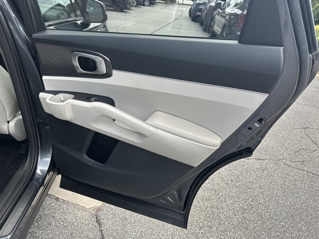 Certified 2022 Kia Sorento S w/ Panoramic Sunroof Package FWD image 19