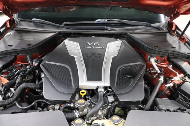 Used 2018 INFINITI Q60 Red Sport 400 w/ Sensory Package 3.0T Sport RWD image 20