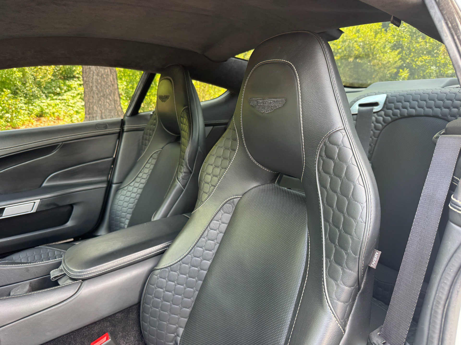 Used 2014 Aston Martin Vanquish Coupe RWD image 35