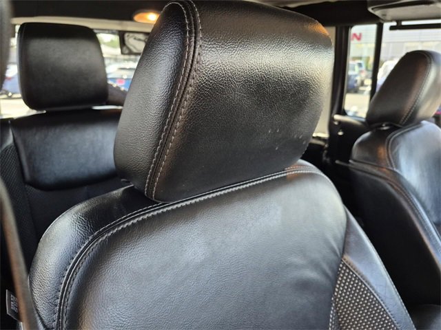 Used 2016 Jeep Wrangler Unlimited Sahara image 12