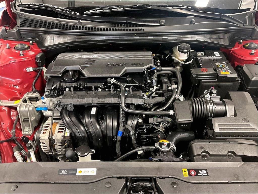 Certified 2025 Hyundai Elantra Sport FWD image 28
