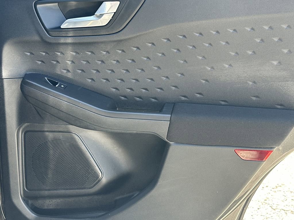 Used 2020 Ford Escape SE FWD image 17