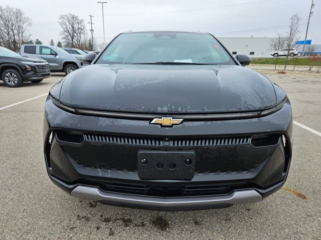 Used 2025 Chevrolet Equinox EV LT image 2