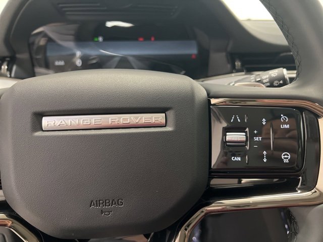 Used 2025 Land Rover Range Rover Evoque S image 29