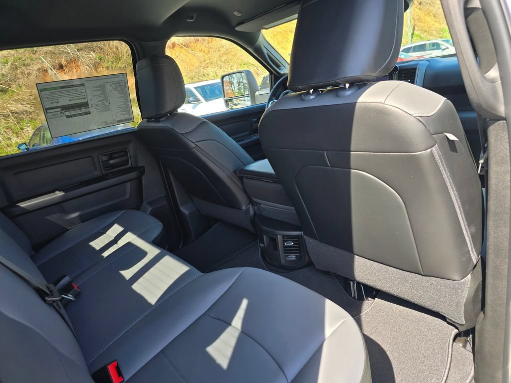 New 2026 RAM 3500 Tradesman AWD/4WD image 22