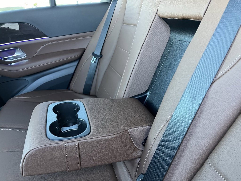 Used 2025 Mercedes-Benz GLE 450e 4MATIC image 47