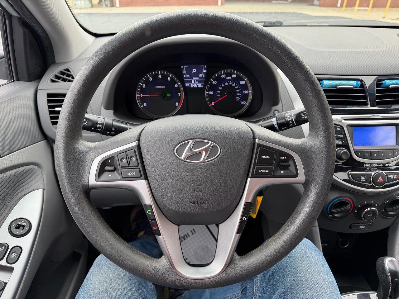 Used 2013 Hyundai Accent GLS w/ Premium Pkg FWD image 17